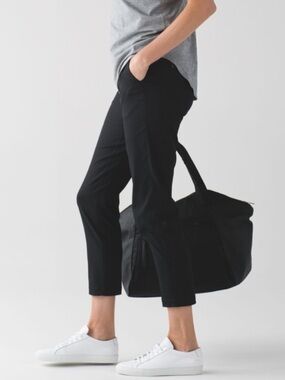 Lululemon city trek trouser *28” 10 black urbanite twill pant 2021